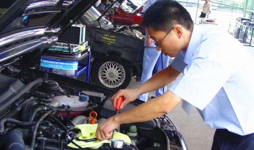 撞人后紧急处理 电话顺序关乎赔偿，电子配件保养也需留心